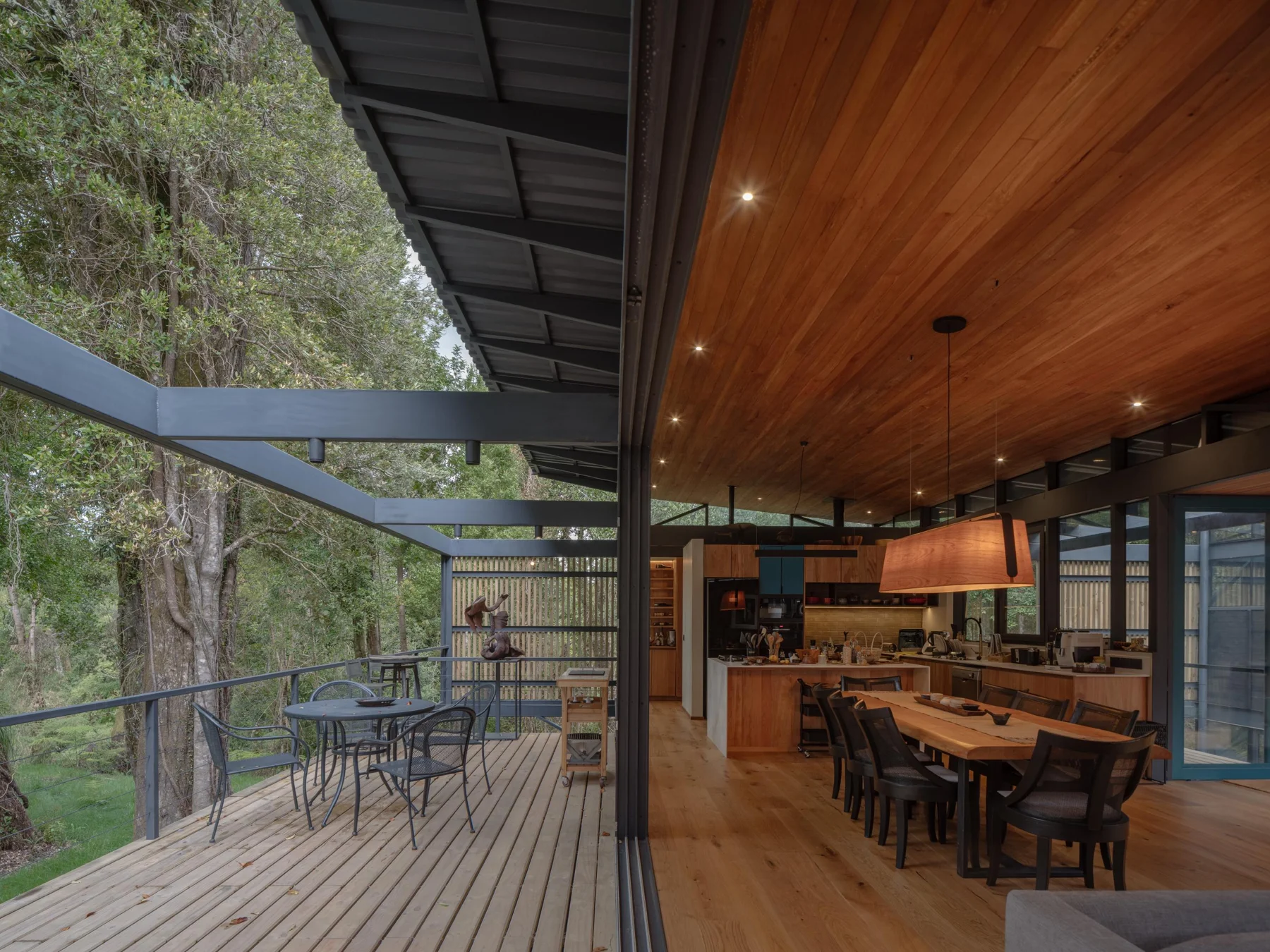 Hebra Arquitectos, Marcos Zegers · Casa Roble Huacho