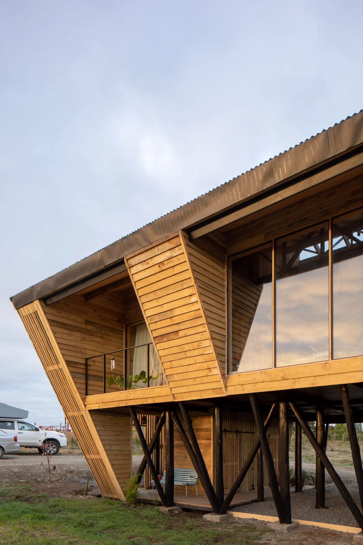 Guest House / Lucas Maino Fernandez - Exterior Photography, Beam, Facade