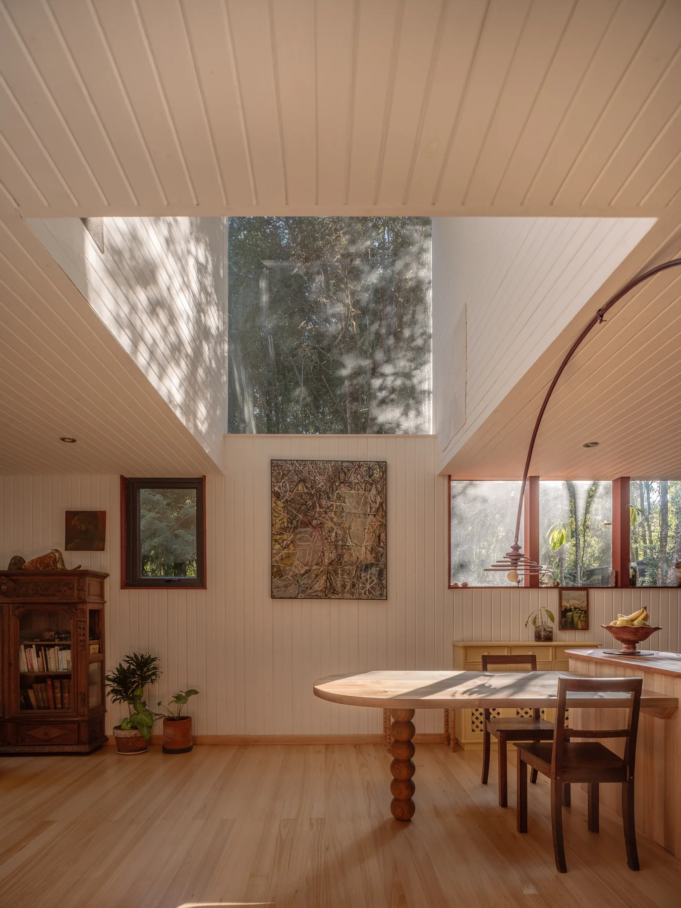 House in the Forest / Daiber & Aceituno Arquitectos - Interior Photography, Dining room, Wood