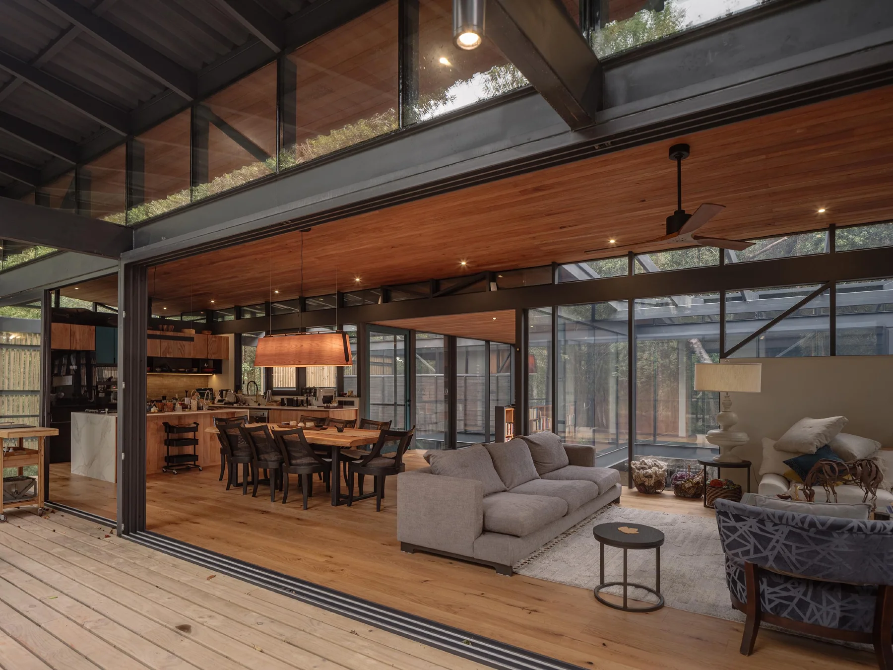 Hebra Arquitectos, Marcos Zegers · Casa Roble Huacho