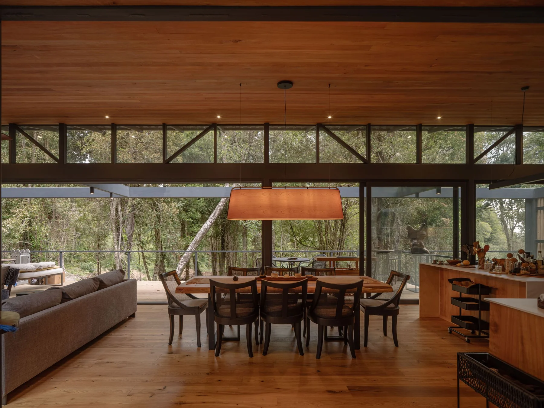 Roble Huacho House / Hebra Arquitectos - Interior Photography, Dining room, Table, Beam, Chair