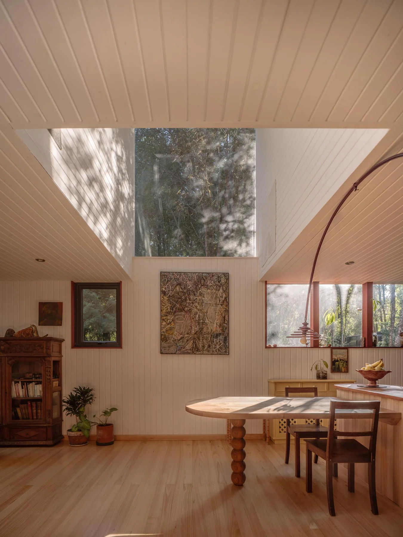 Daiber Aceituno Arquitectos, Marcos Zegers · HOUSE IN THE FOREST