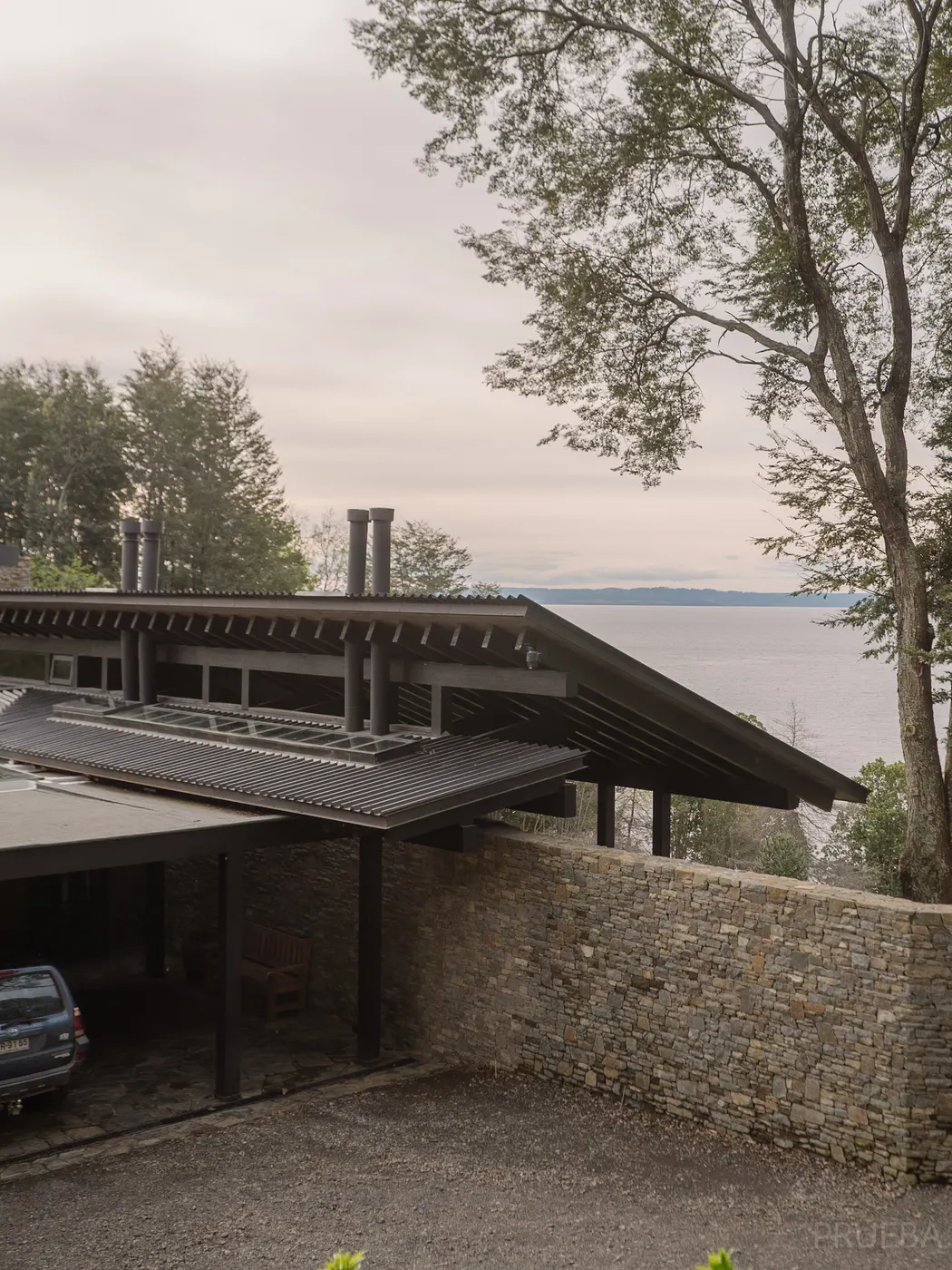 Casa Iluhue — Marcos Zegers