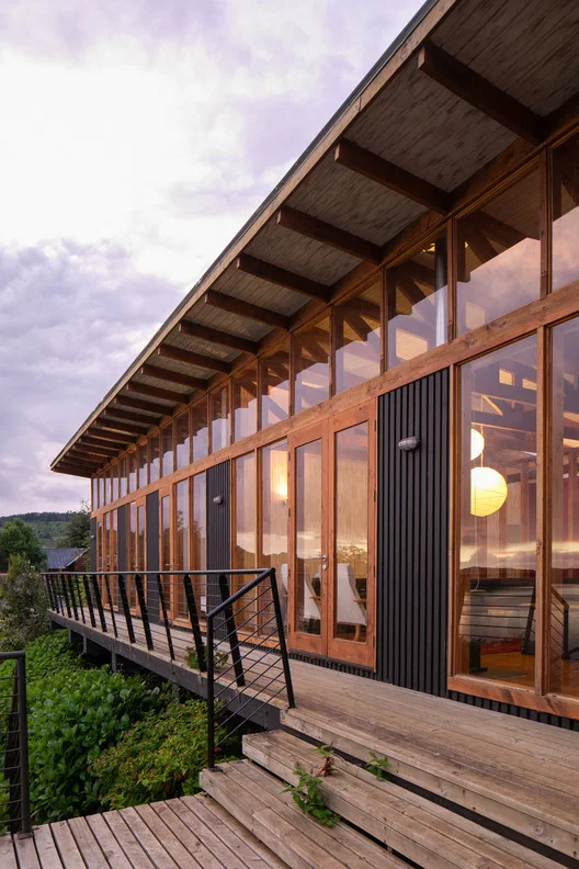 House RM / EXTCO - Exterior Photography, Wood, Beam, Deck, Handrail