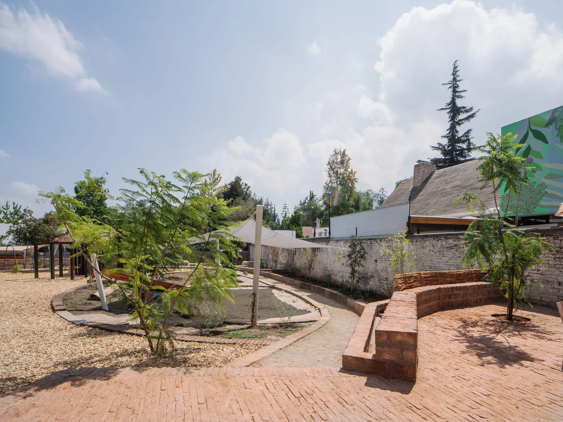 Ombú Afuera Kindergarten / Andrés Zegers Arquitecto + Lirio Paisaje - Exterior Photography