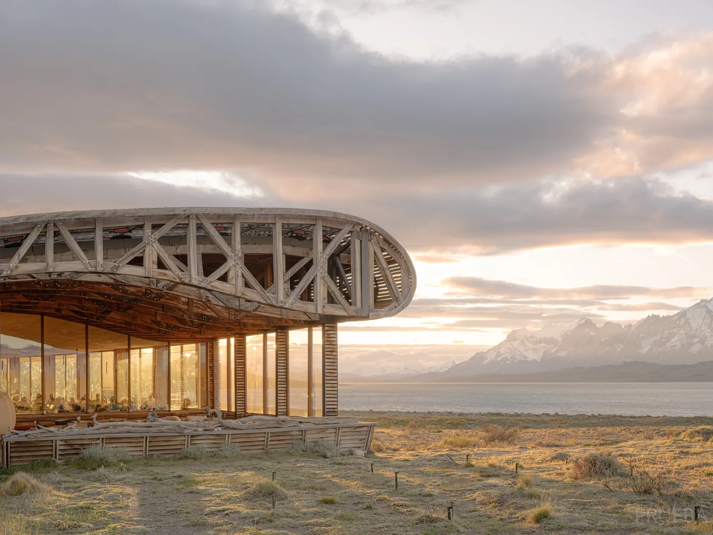 Tierra Patagonia — Marcos Zegers