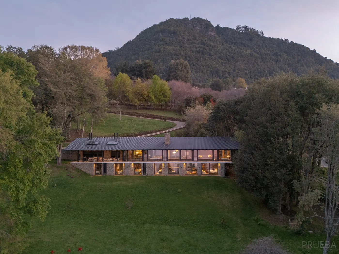 Casa Iluhue — Marcos Zegers