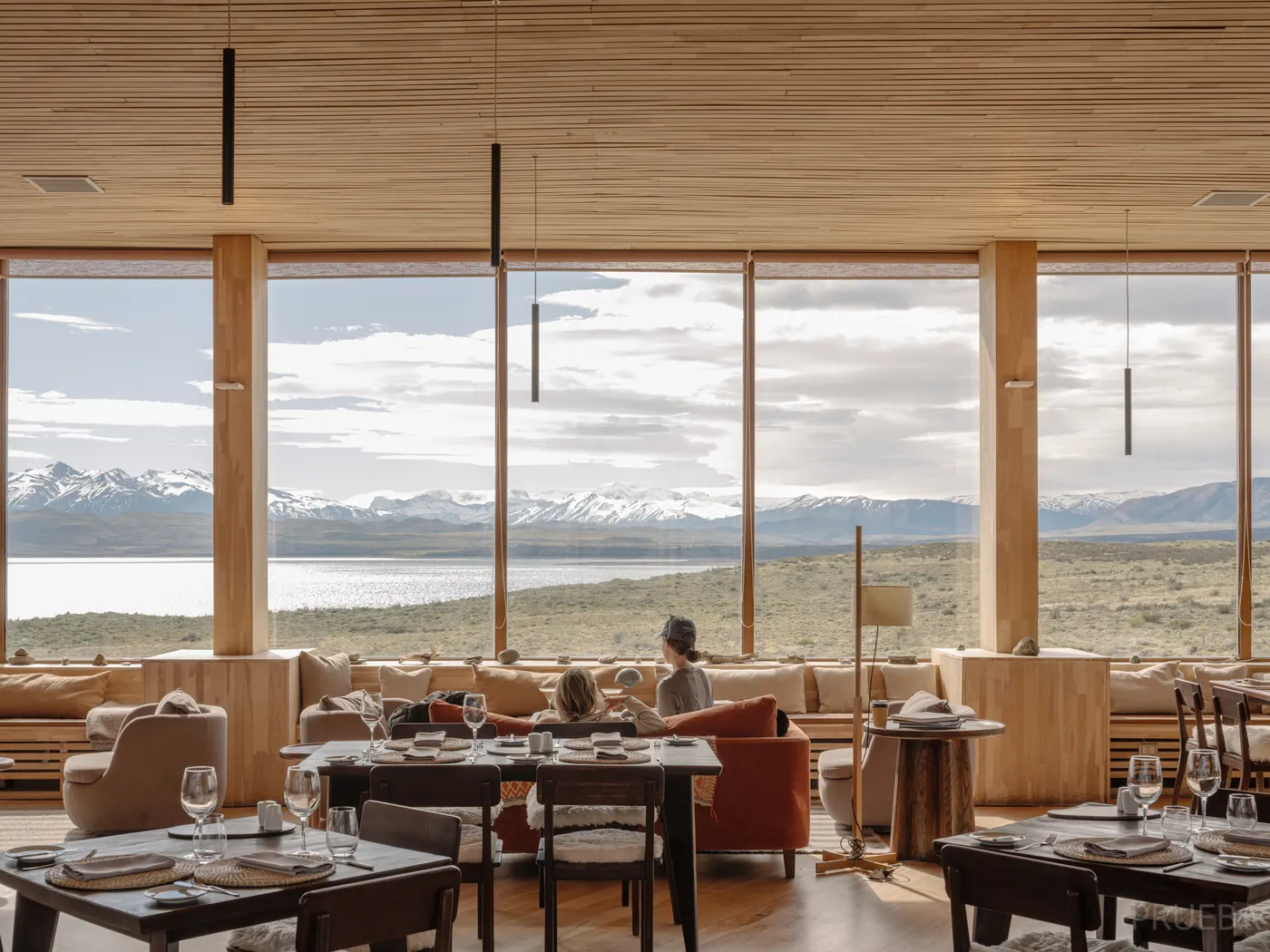 Tierra Patagonia — Marcos Zegers