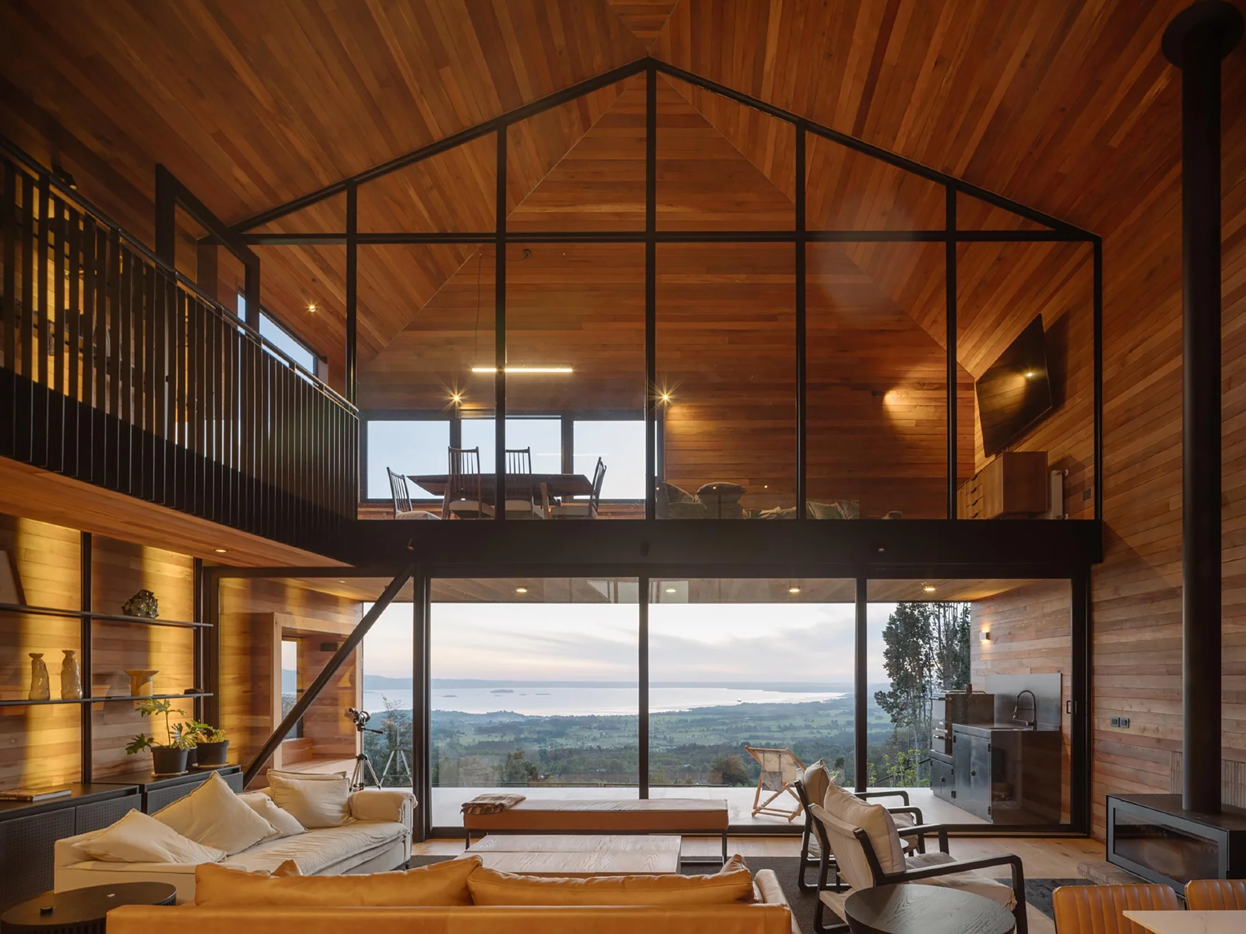 Hebra Arquitectos, Marcos Zegers · Palo Quemado House