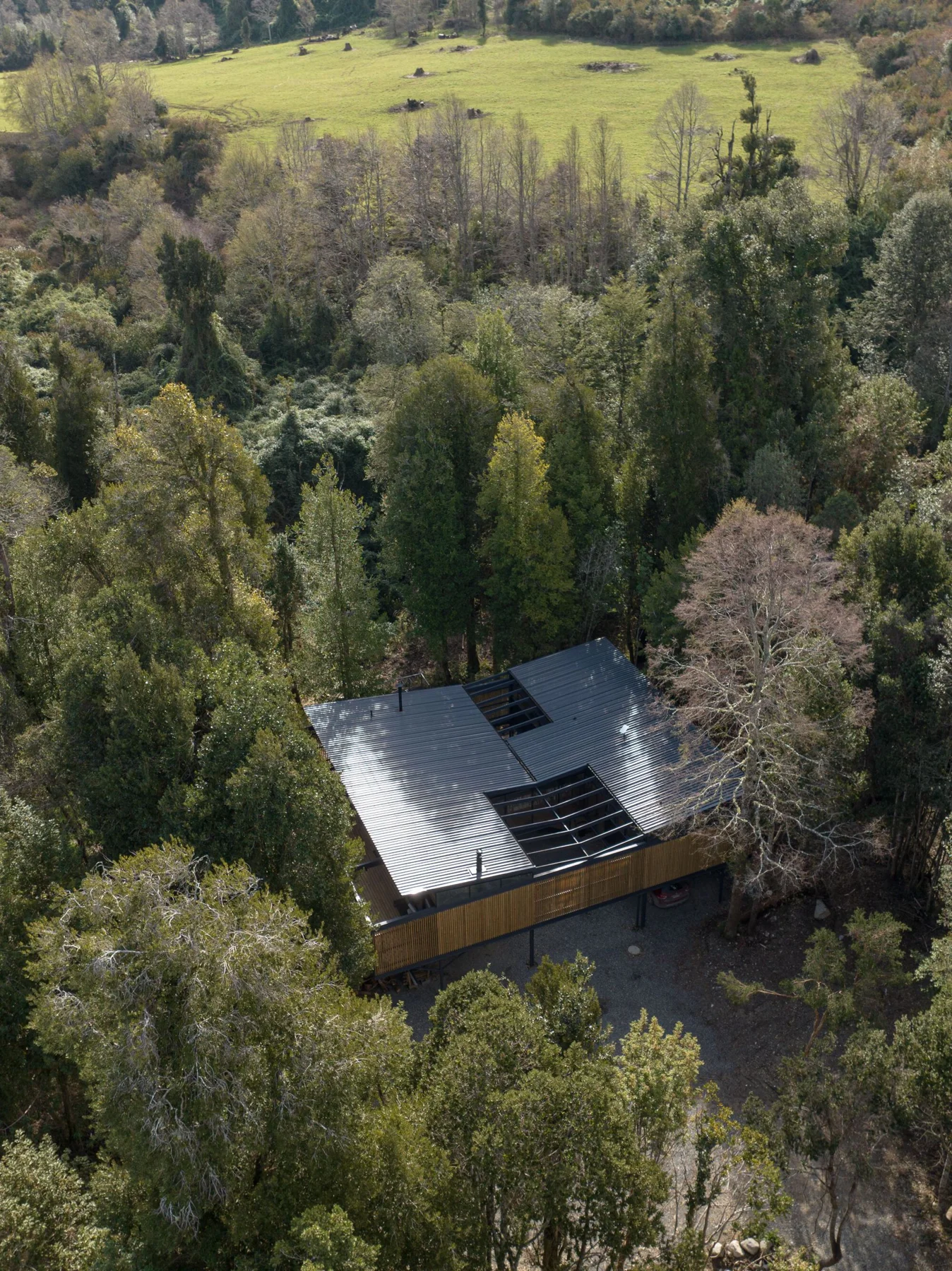 Roble Huacho House / Hebra Arquitectos - Image 2 of 46