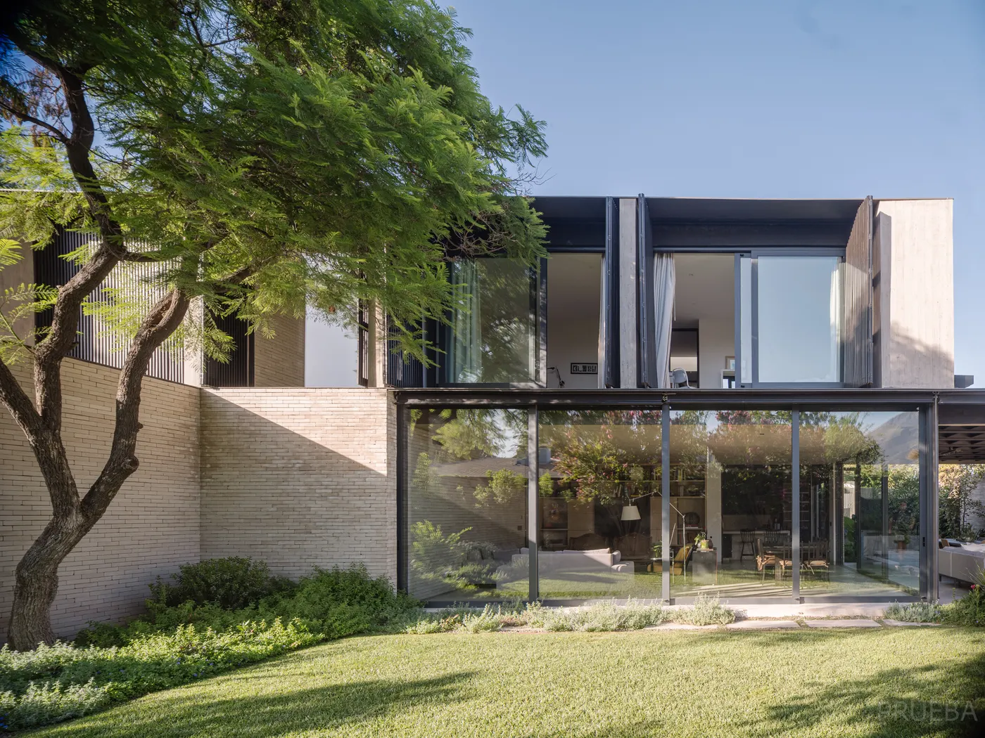 Casa en Vitacura — Marcos Zegers