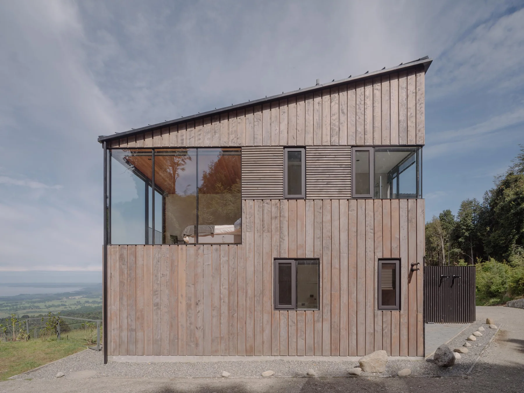 Hebra Arquitectos, Marcos Zegers · Palo Quemado House
