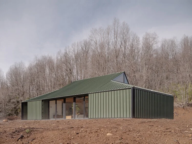 Alejandra House / Duarte Fournies Arquitectos - Image 1 of 32
