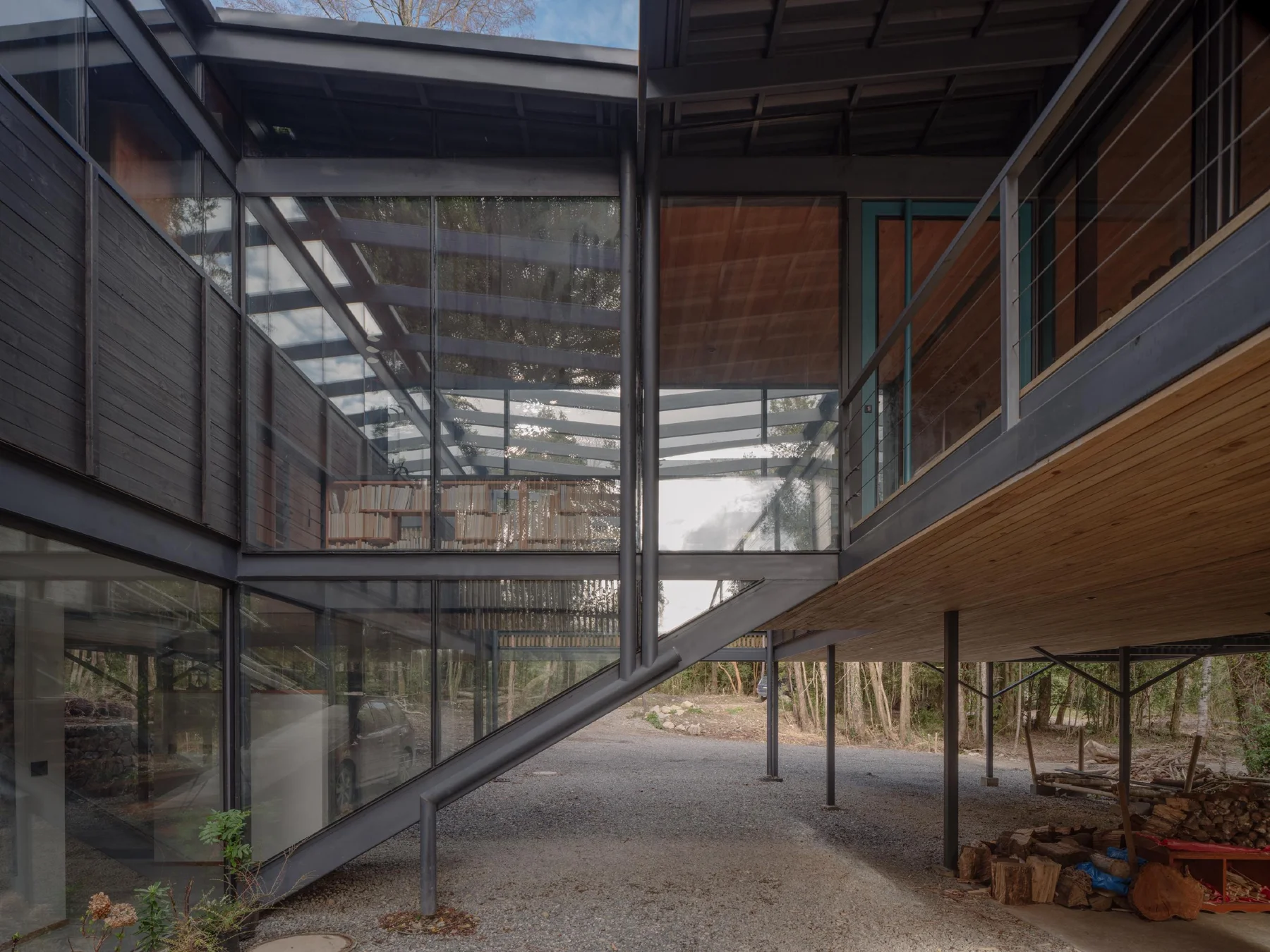 Hebra Arquitectos, Marcos Zegers · Casa Roble Huacho