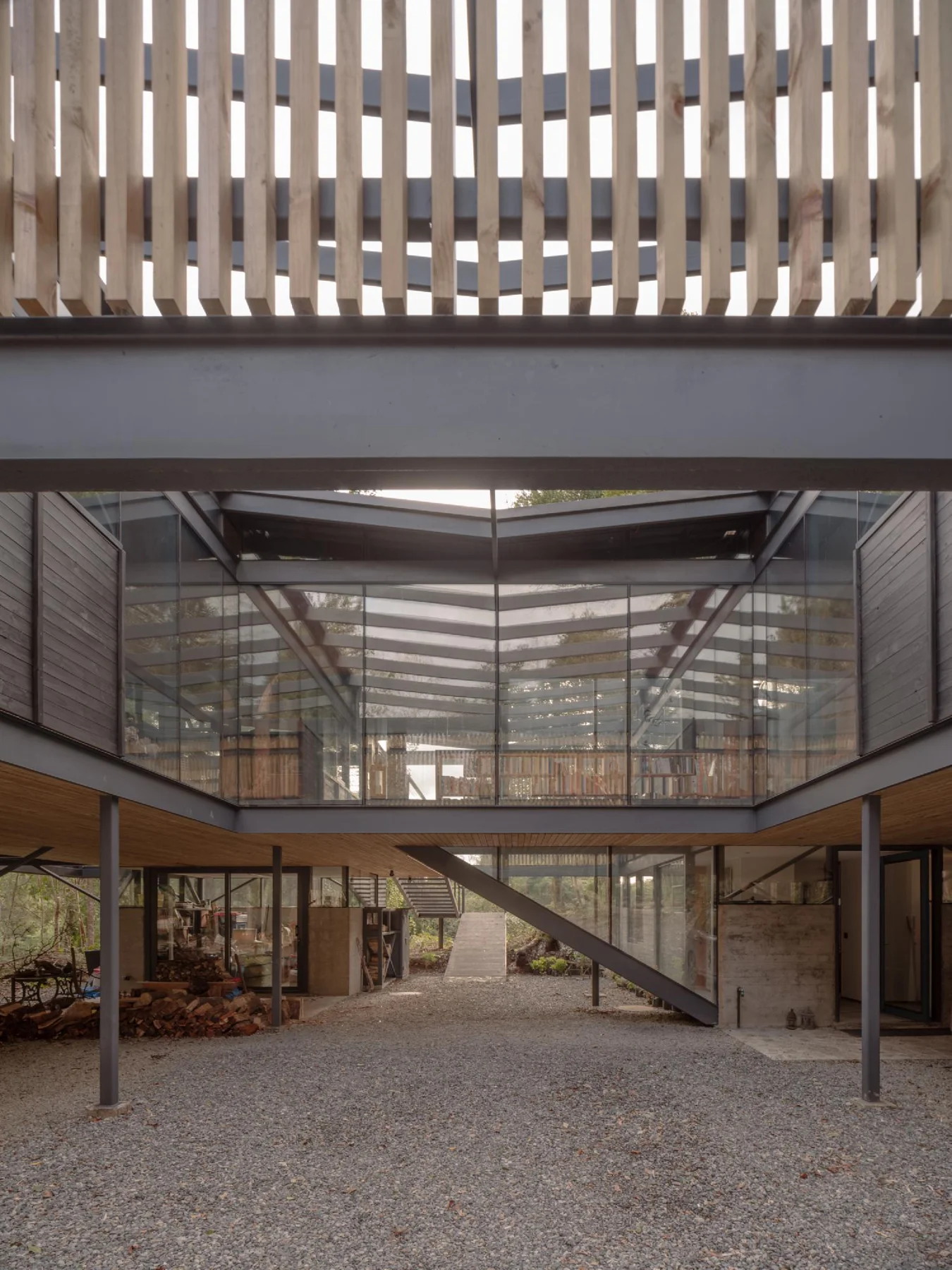 Hebra Arquitectos, Marcos Zegers · Casa Roble Huacho