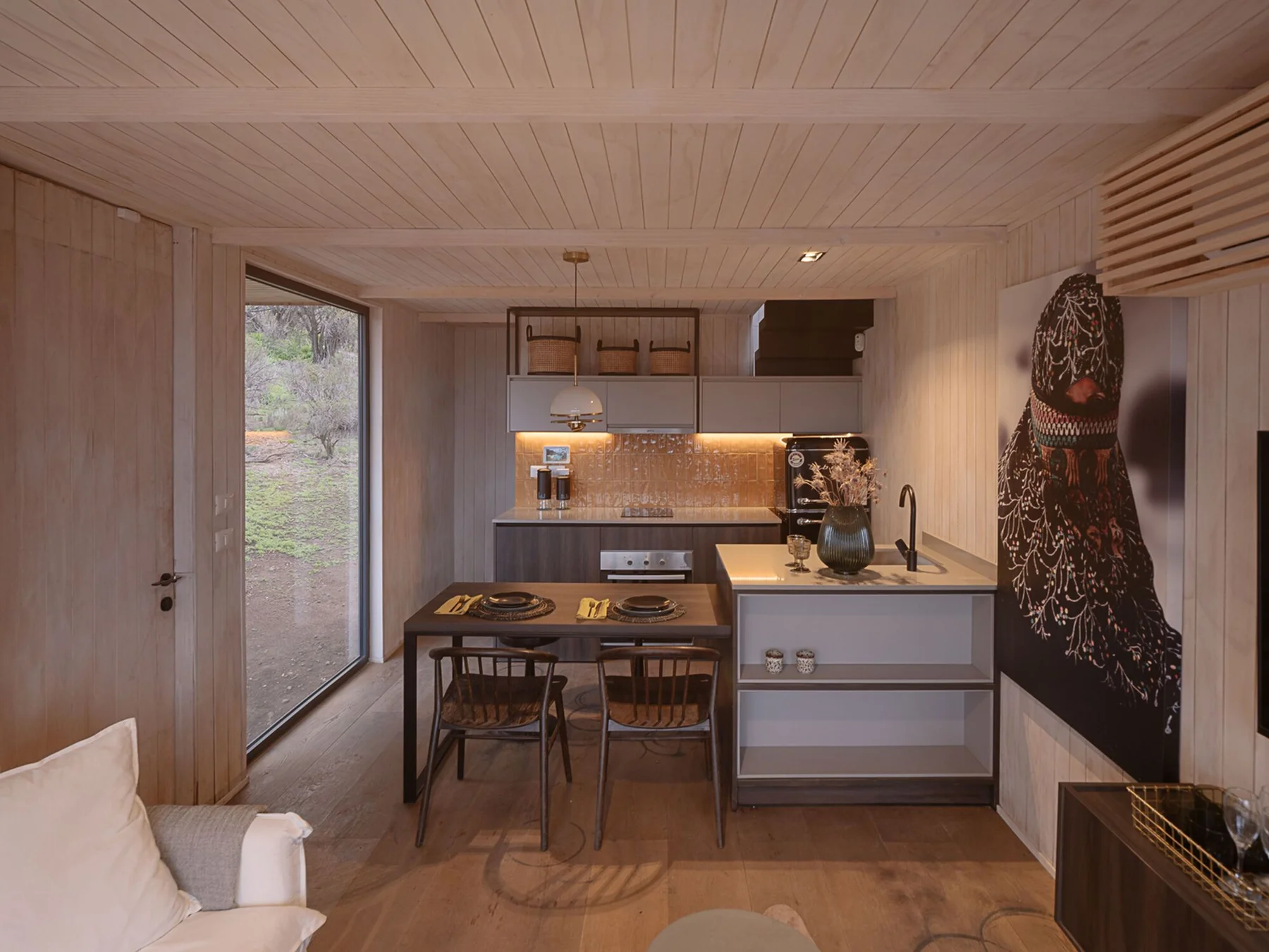 Tiny House / Cazú Zegers Arquitectura - Interior Photography, Kitchen, Table, Chair, Countertop, Beam