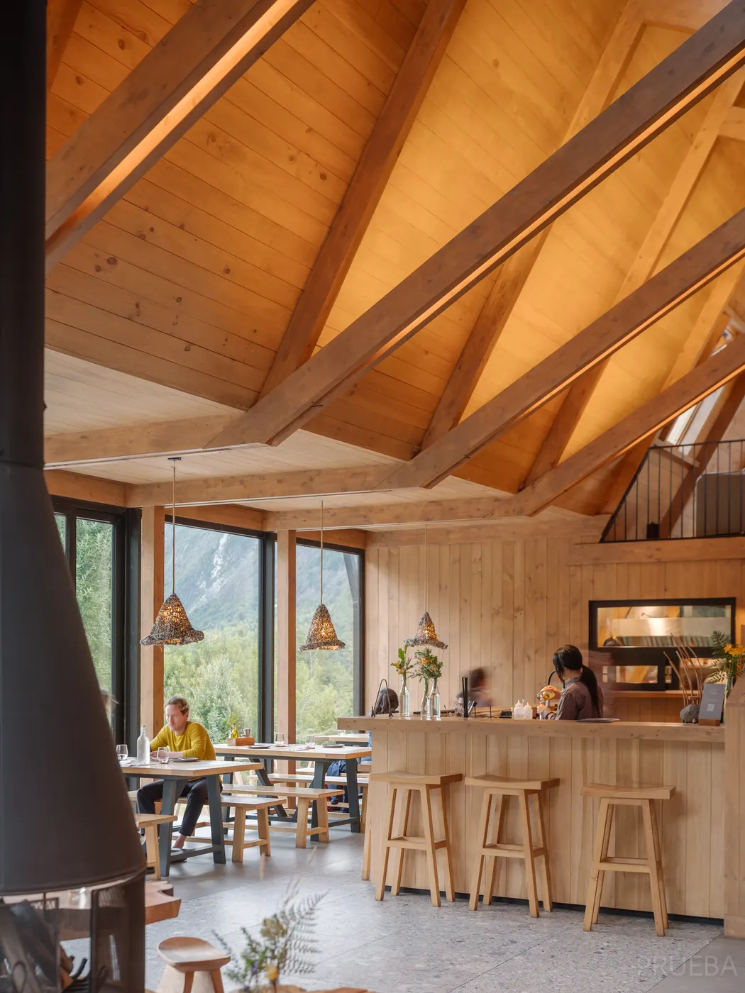 Tawa Lodge — Marcos Zegers