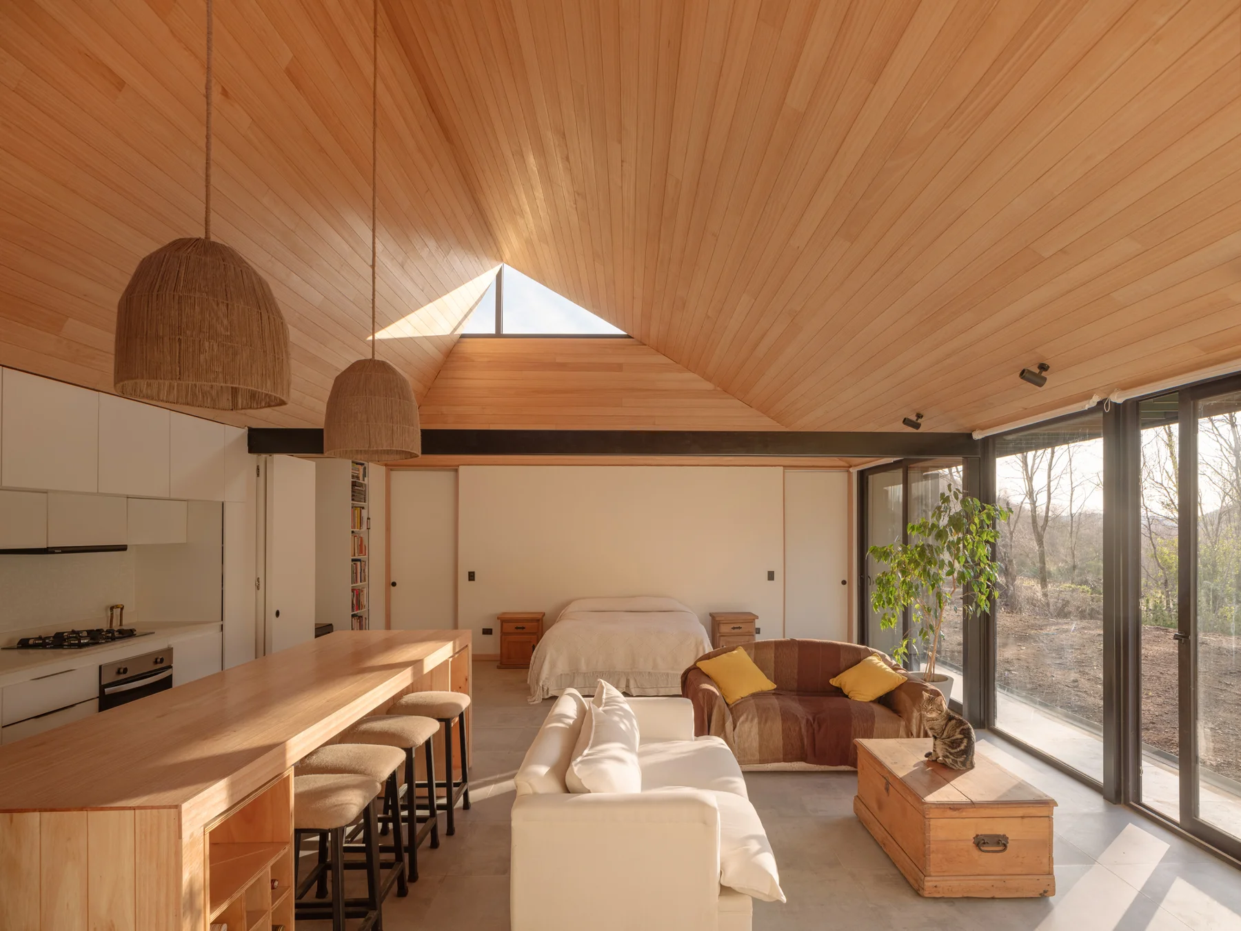 Alejandra House / Duarte Fournies Arquitectos - Interior Photography, Dining room, Table, Chair