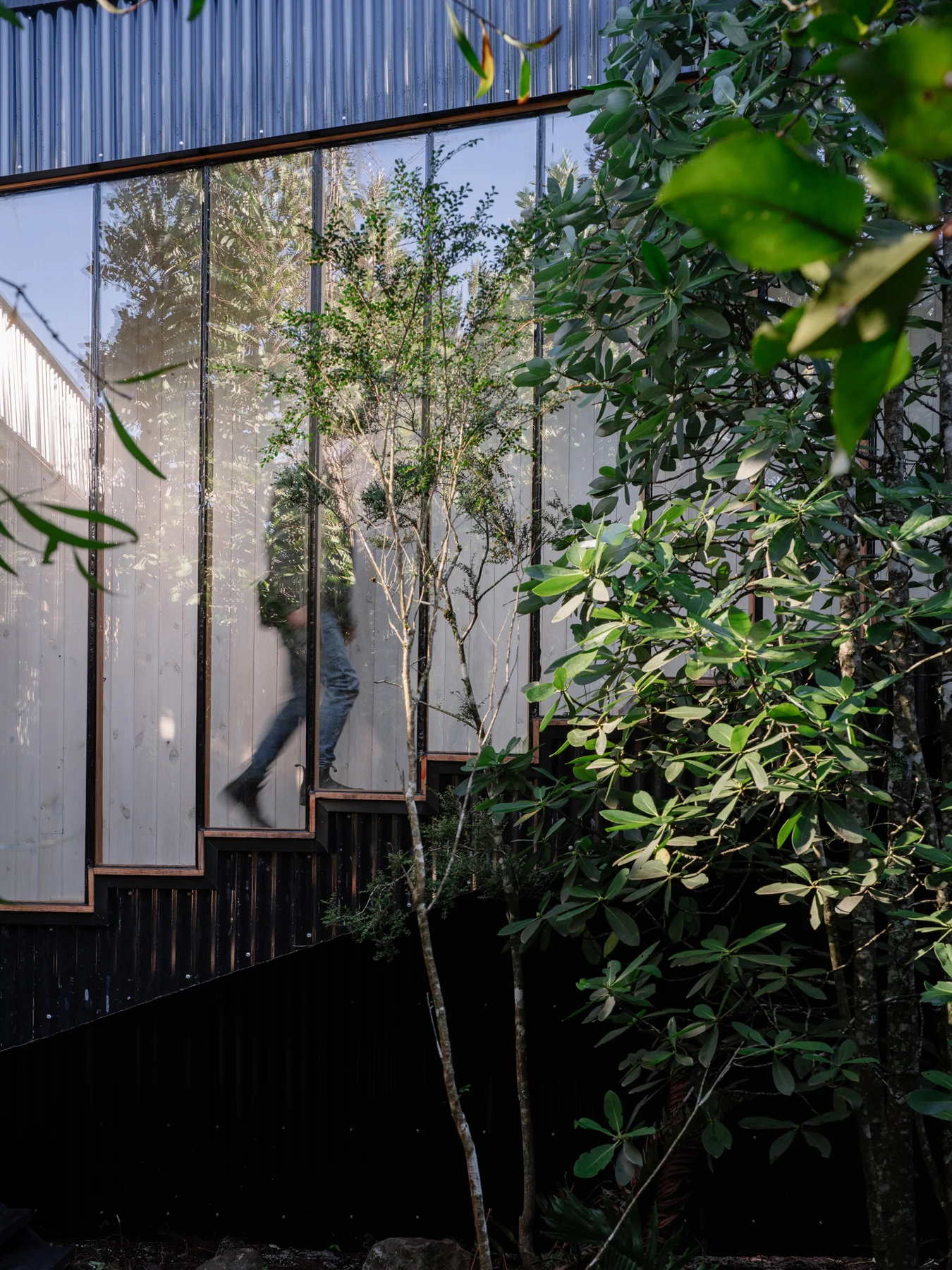 Un Patio House / Lucas Maino Fernandez - Exterior Photography