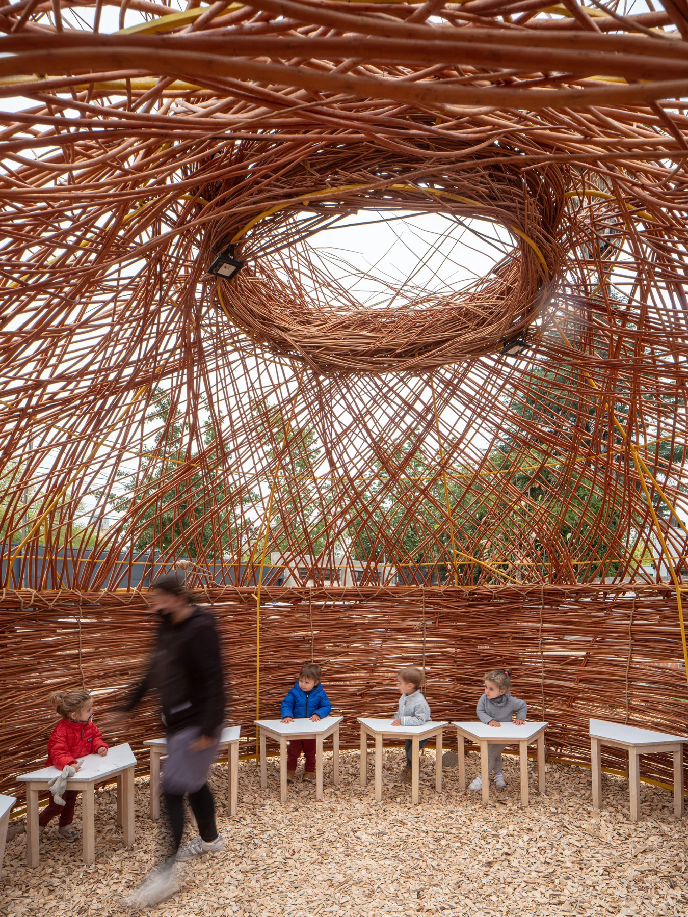 Ombú Afuera Kindergarten / Andrés Zegers Arquitecto + Lirio Paisaje - Interior Photography, Chair