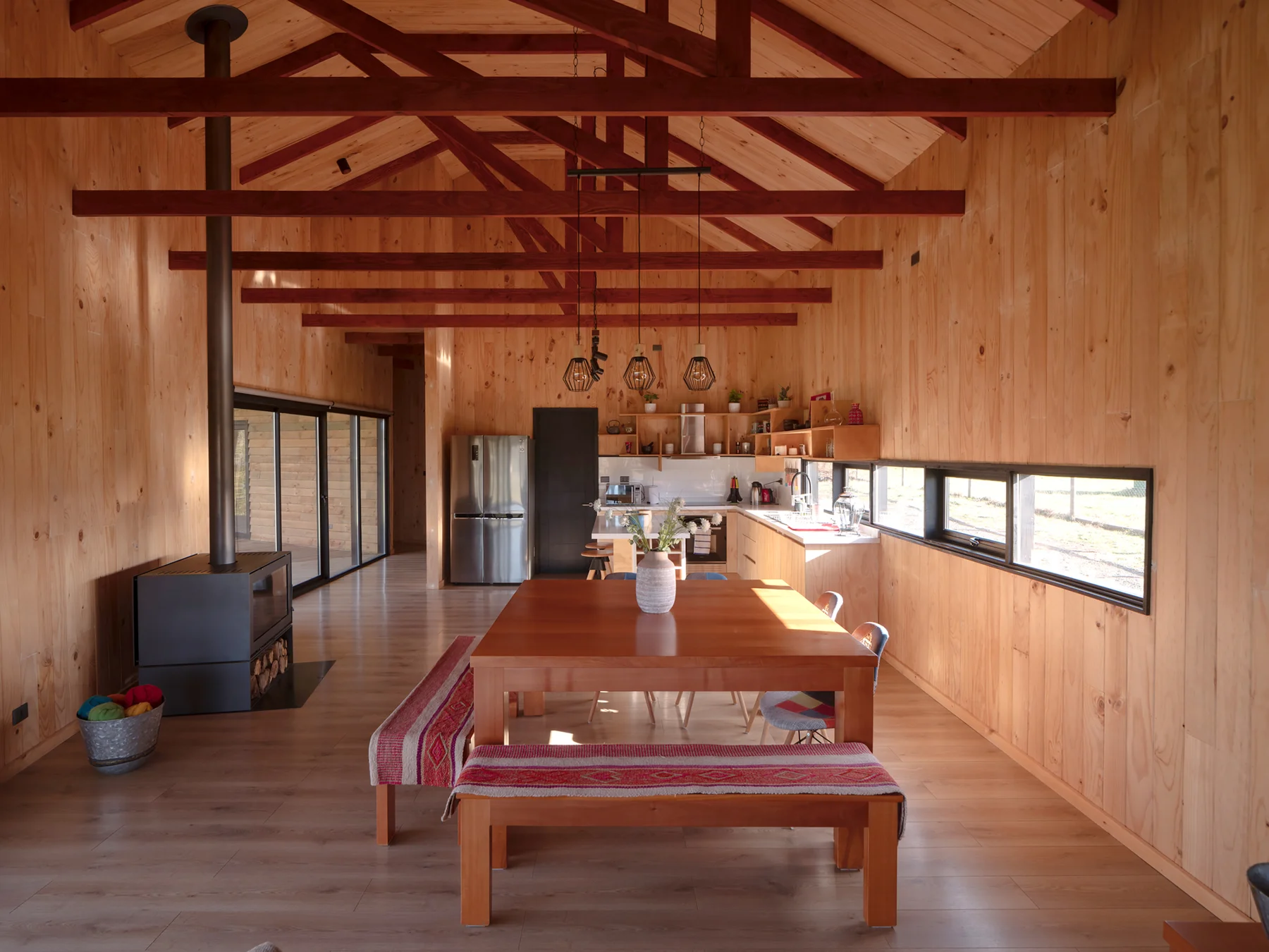 Bumeran House / Lucas Maino Fernandez - Interior Photography, Beam, Windows