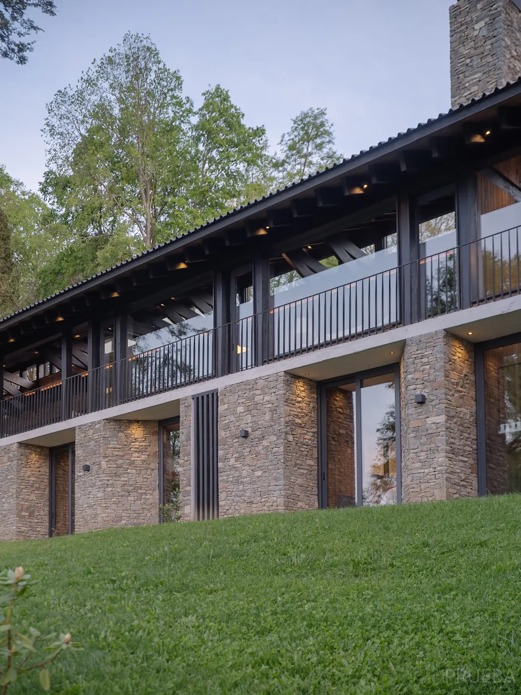 Casa Iluhue — Marcos Zegers