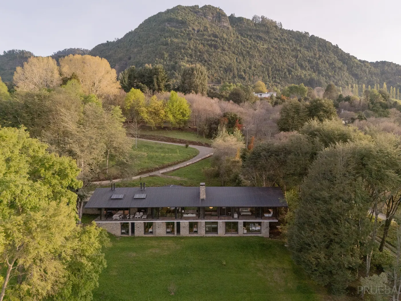 Casa Iluhue — Marcos Zegers