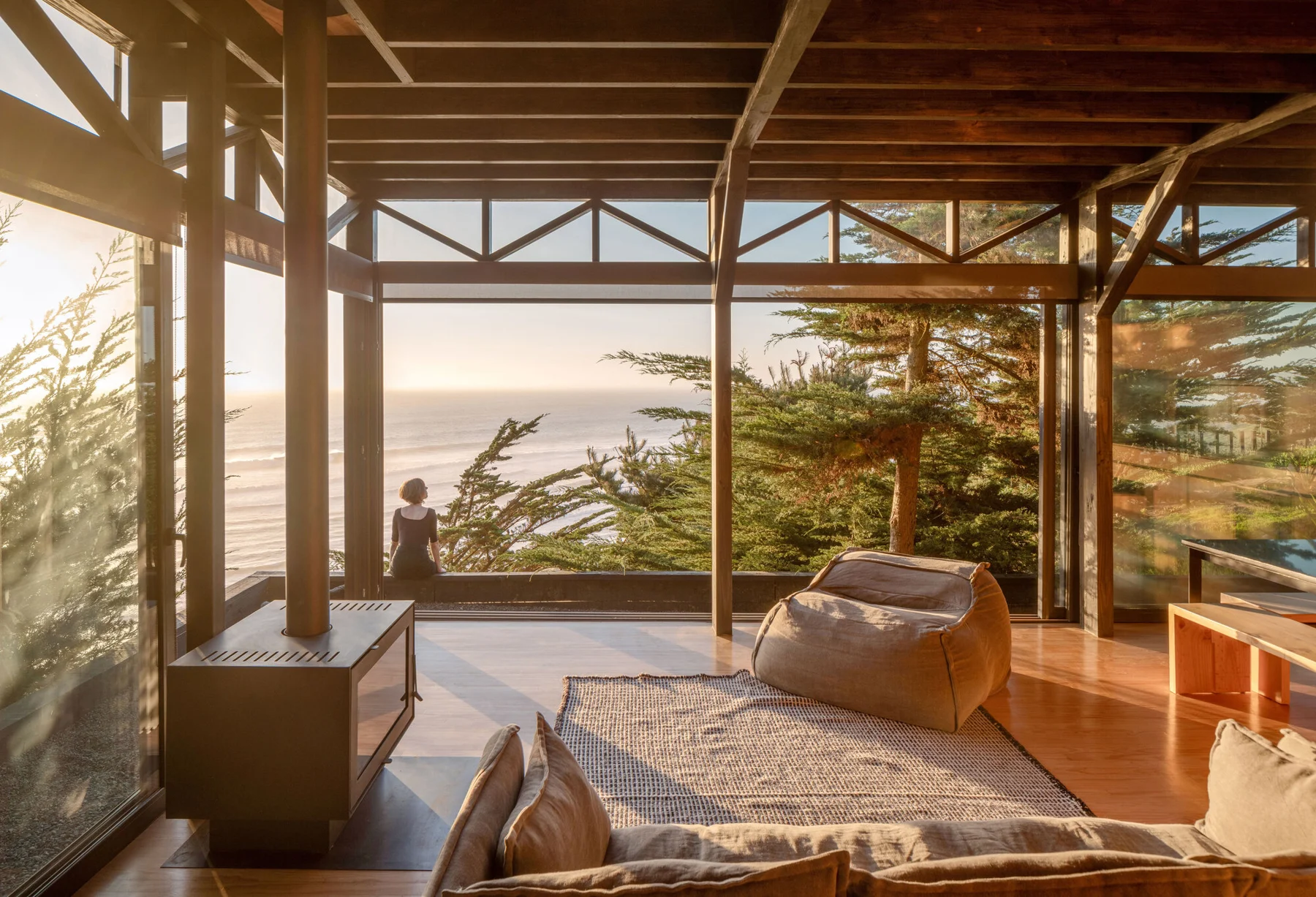 Galeo Pavilion / Stanaćev Granados - Interior Photography, Living Room, Wood, Beam, Balcony