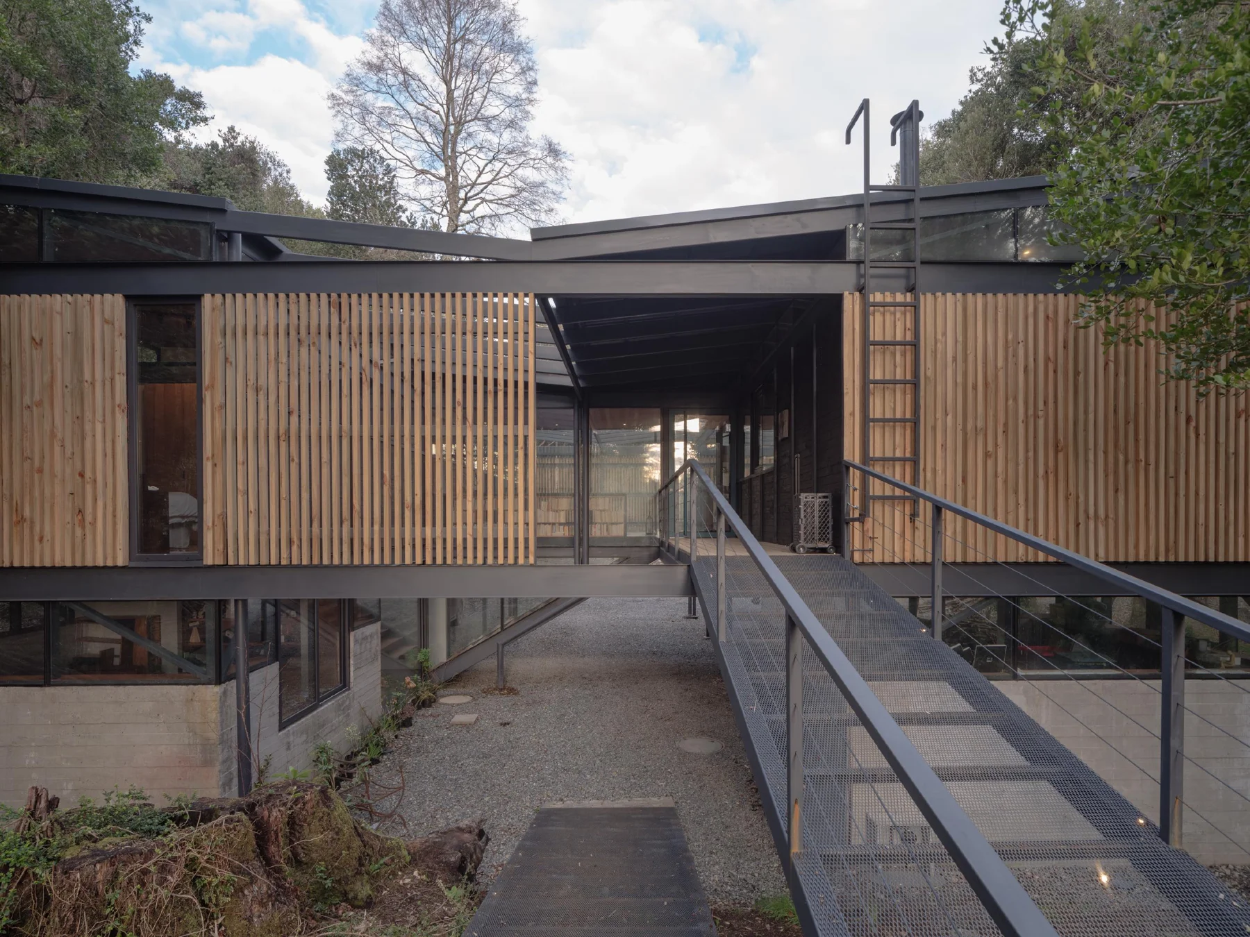 Hebra Arquitectos, Marcos Zegers · Casa Roble Huacho